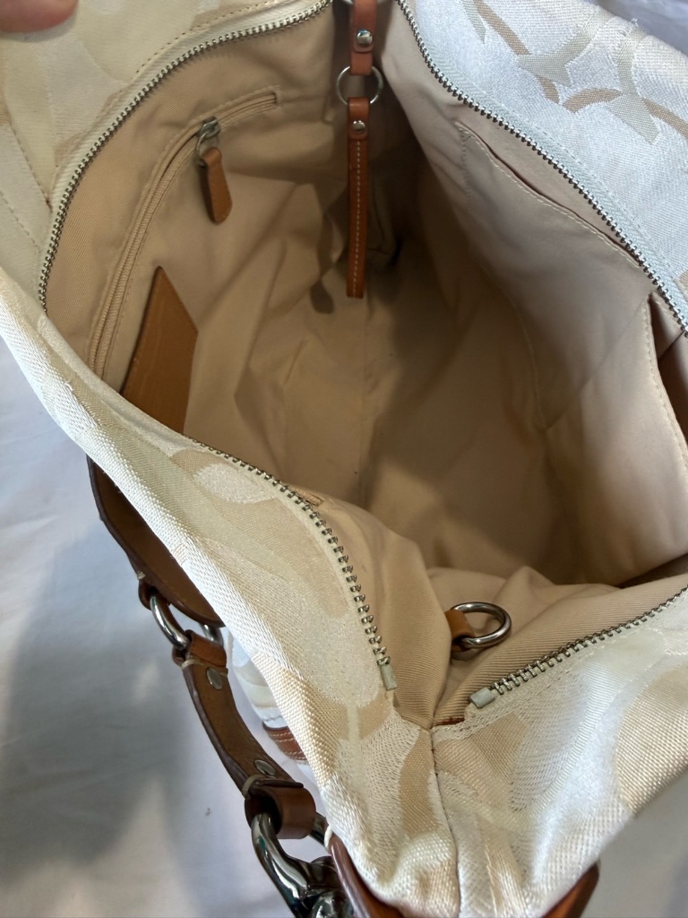 GUC Coach Carly Cream Signature Tan Leather Hobo Turn Lock Y2K Shoulder Bag - Picture 5 of 8
